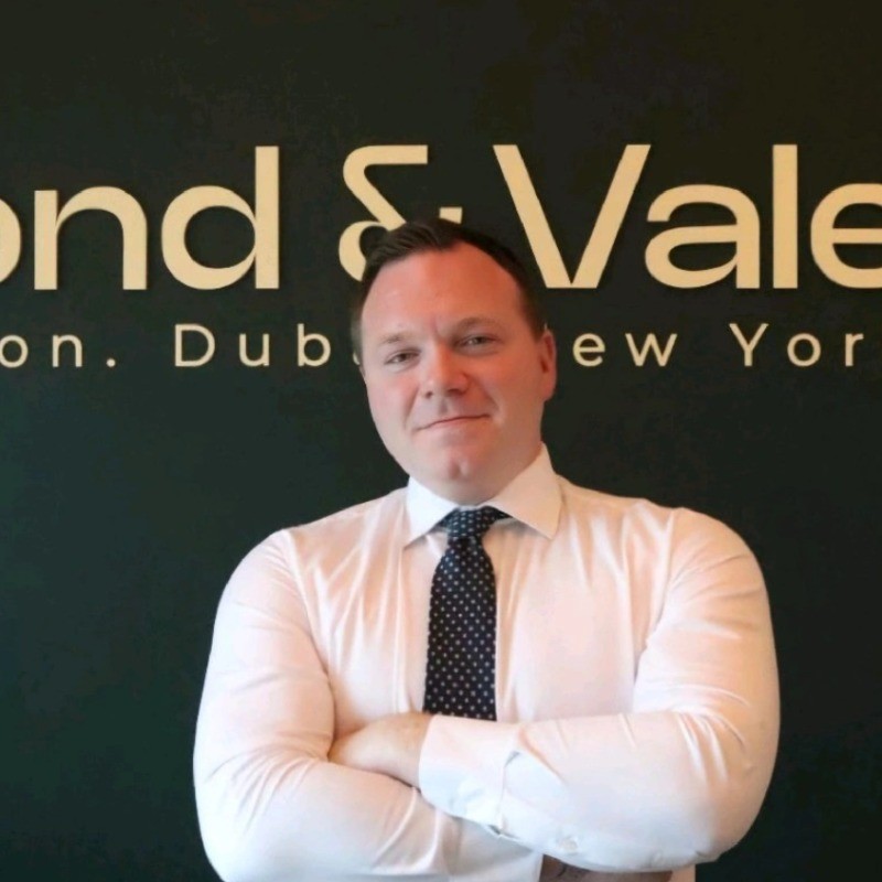 Jason Carlisle — PR Strategist, Dubai